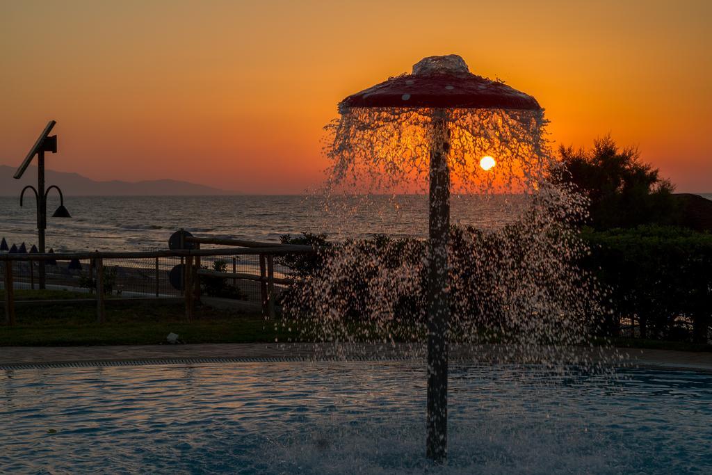 Zorbas Village And Aquapark Hersonissos  Exterior foto